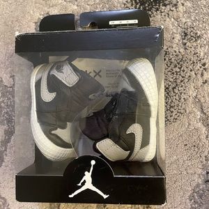 Jordan 1 Crib Bootie 2C